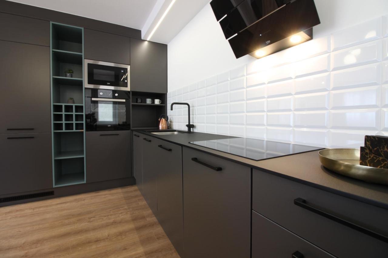 Meeting Point Apartment ซาราเยโว ภายนอก รูปภาพ
