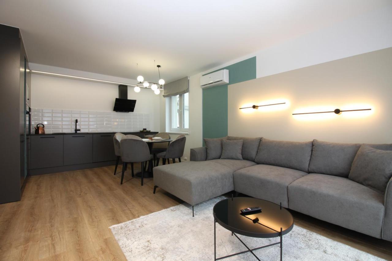 Meeting Point Apartment ซาราเยโว ภายนอก รูปภาพ